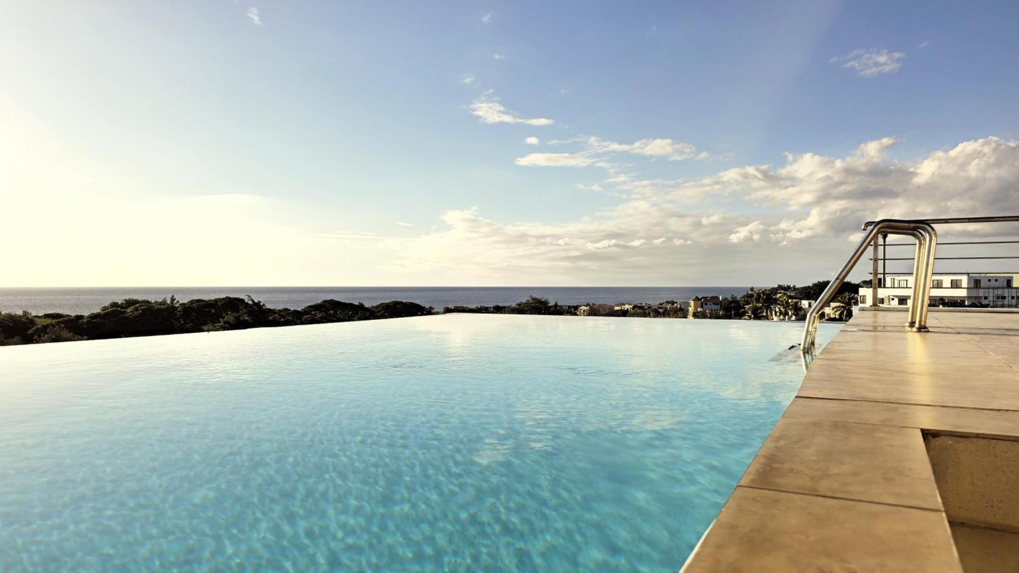 Apartament Luxury Penthouse With Infinity Pool & Stunning Sea View Flic-en-Flacq Zewnętrze zdjęcie