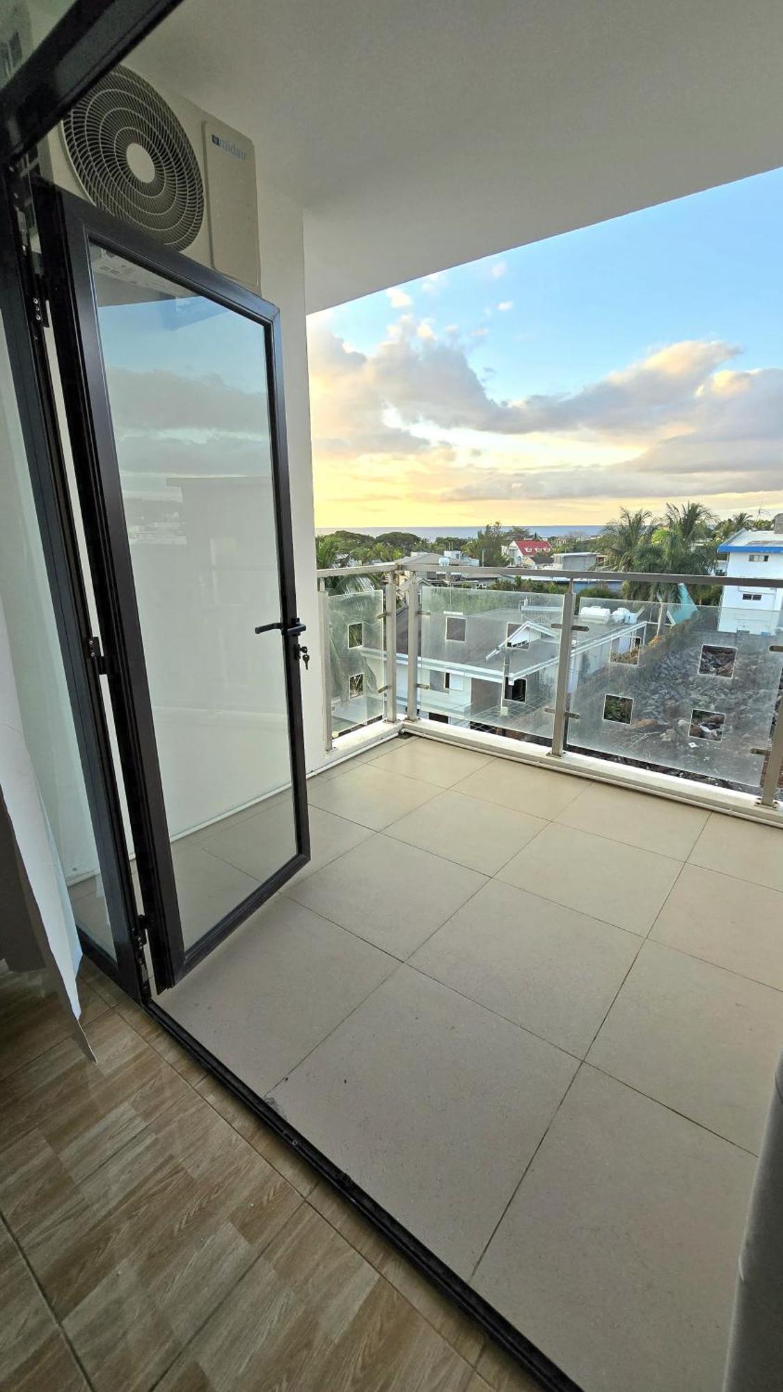 Apartament Luxury Penthouse With Infinity Pool & Stunning Sea View Flic-en-Flacq Zewnętrze zdjęcie